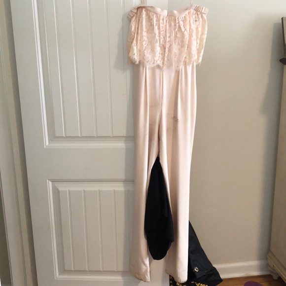 Cute strapless romper / jumpsuit! Light pink.. - Picture 3 of 4